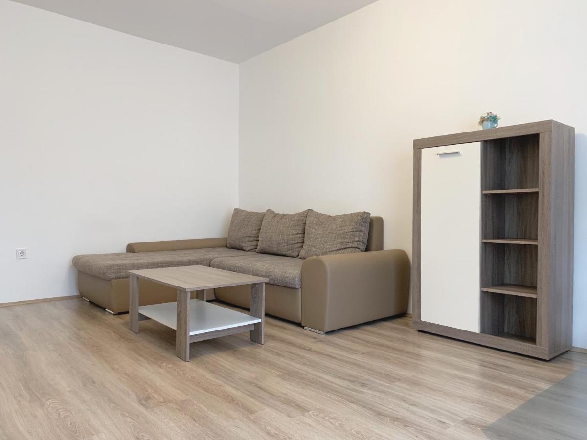 بيتْش Egyetemvaros B. Apartman المظهر الخارجي الصورة